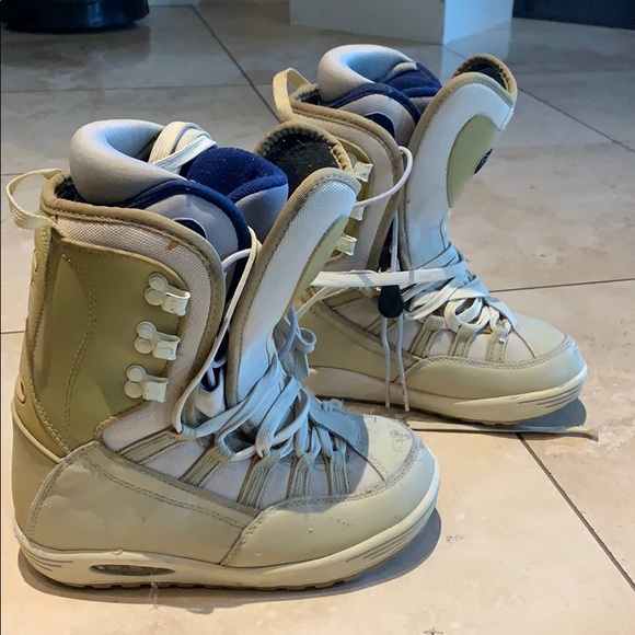 RIDE snowboarding boots sz women’s 6. - Picture 2 of 6